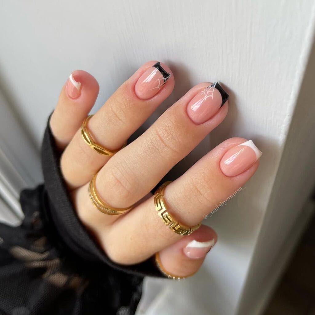 Image courtesy of instagram.com: nailsbyemmaa 