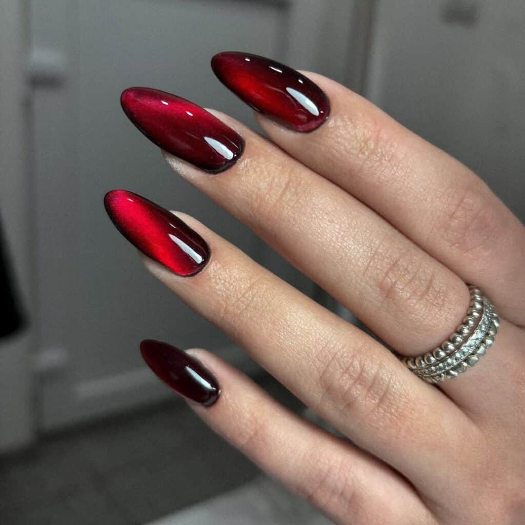 Image courtesy of instagram.com:inspire nails 