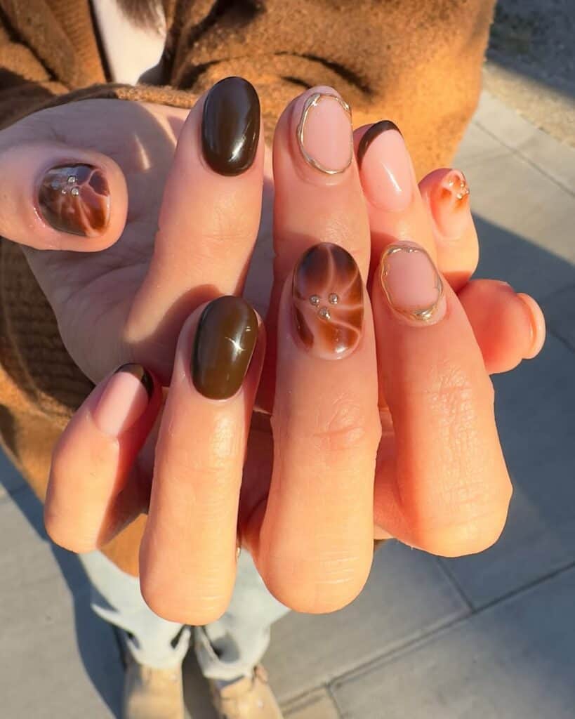 Image courtesy of instagram.com:nailsbymh