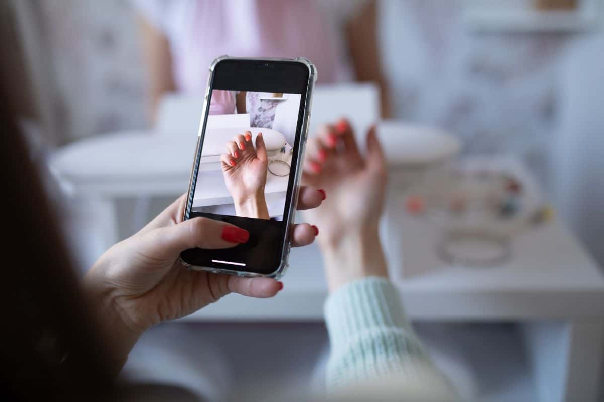 Zoya Mac September column