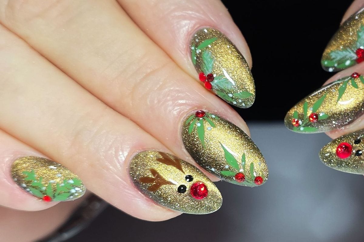 Christmas cat eye nails- image courtesy of Nicole Fox