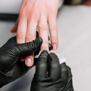 Do nails need to breathe?