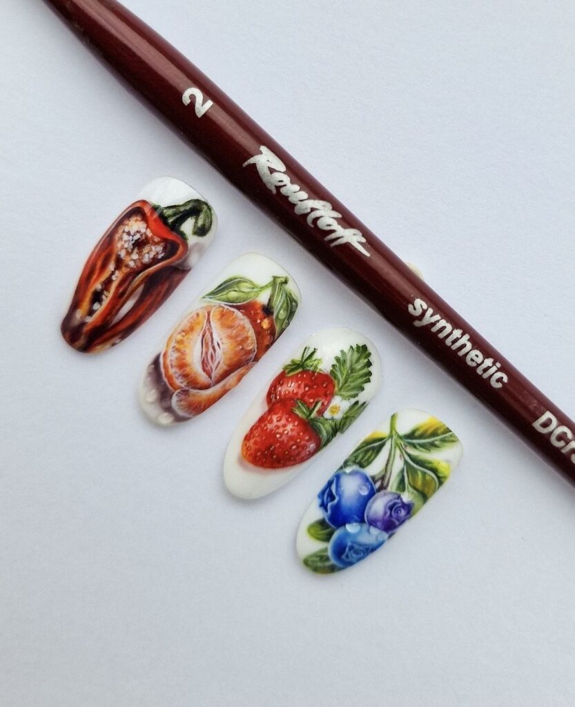 Image courtesy of glamlicious nails