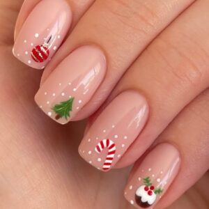 Image courtesy of Instagram.com/peachinails