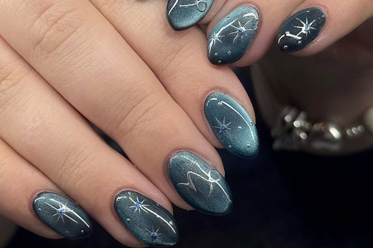 Image courtesy of Instagram.com/carlaemilynails