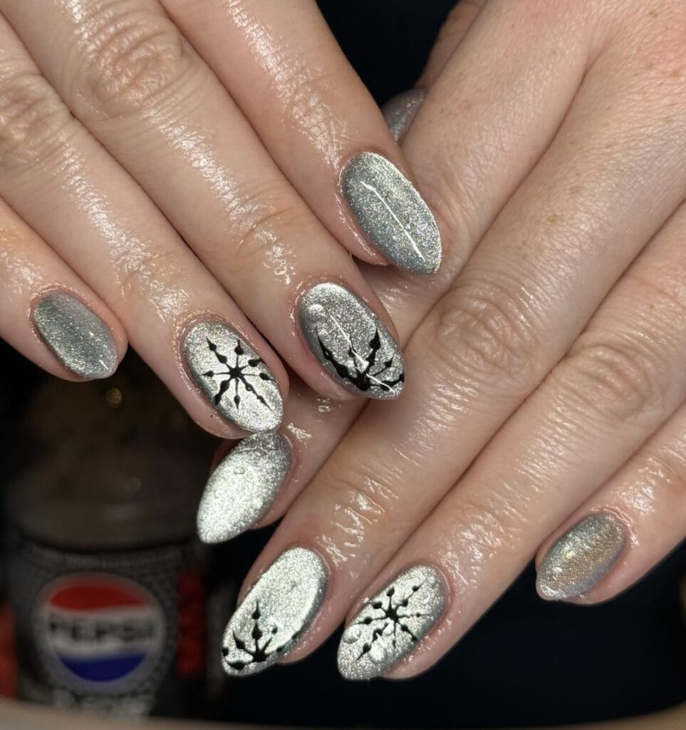 Image courtesy of Instagram.com:nailsbyheatherjane
