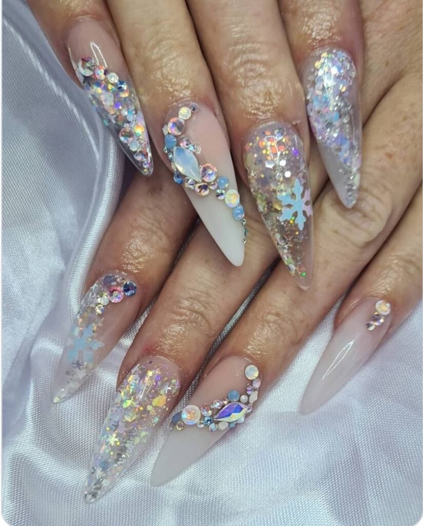 Image courtesy of Victoria bancroft nails and lashes